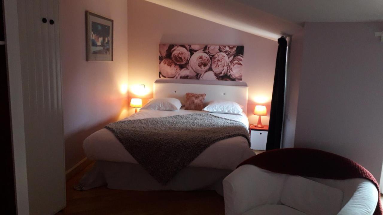 Chambre Noire Bed & Breakfast Saint-Saint-Paimboeuf Екстериор снимка